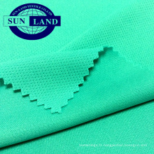 Tissu en tricot à mailles 100% polyester à séchage rapide et à l&#39;humidité pour l&#39;uniforme du football